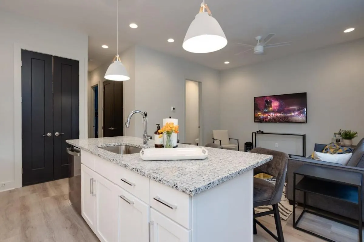 Holiday home East Nash Double - 26 Beds Booking Fast Nashville United States