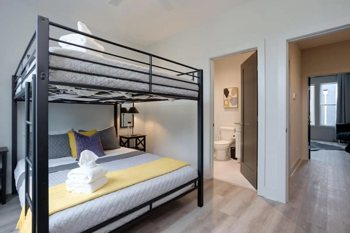 East Nash Double - 26 Beds Booking Fast Nashville United States