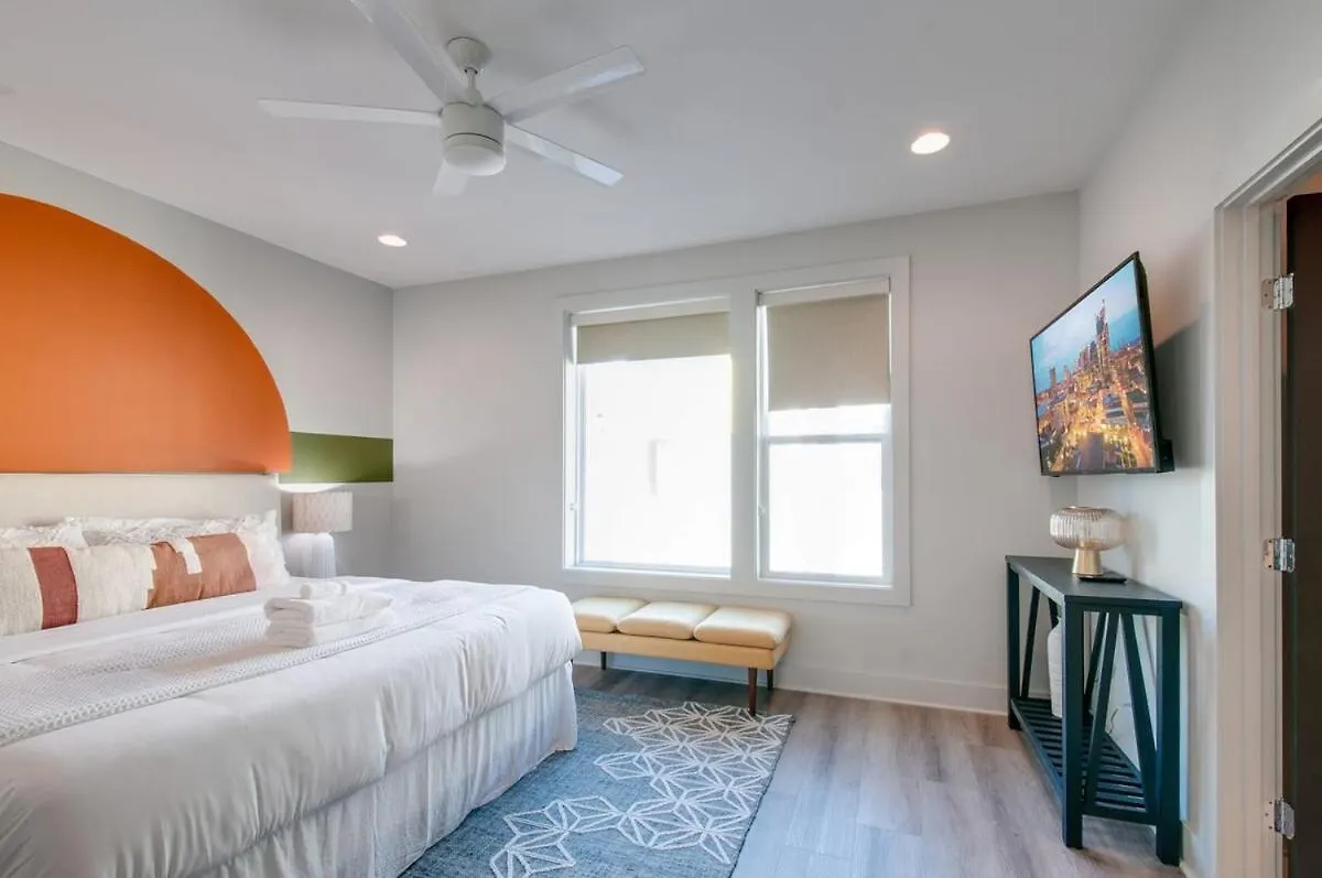 East Nash Double - 26 Beds Booking Fast Nashville United States