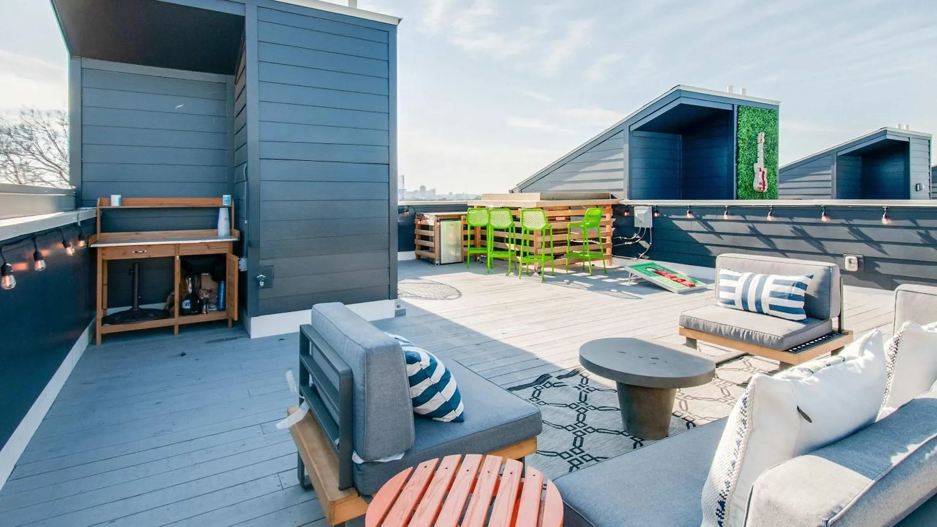 East Nash Double - 26 Beds Booking Fast Nashville